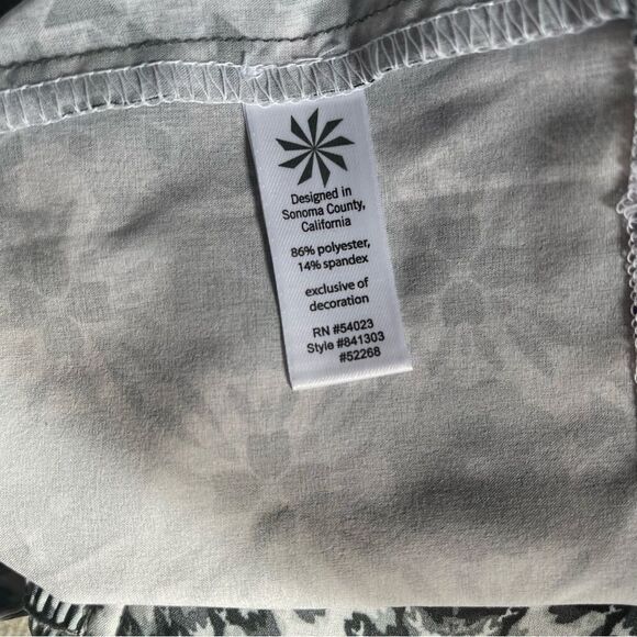 Gray and white Athleta Pack Everywhere Dress - Picture 5 of 5